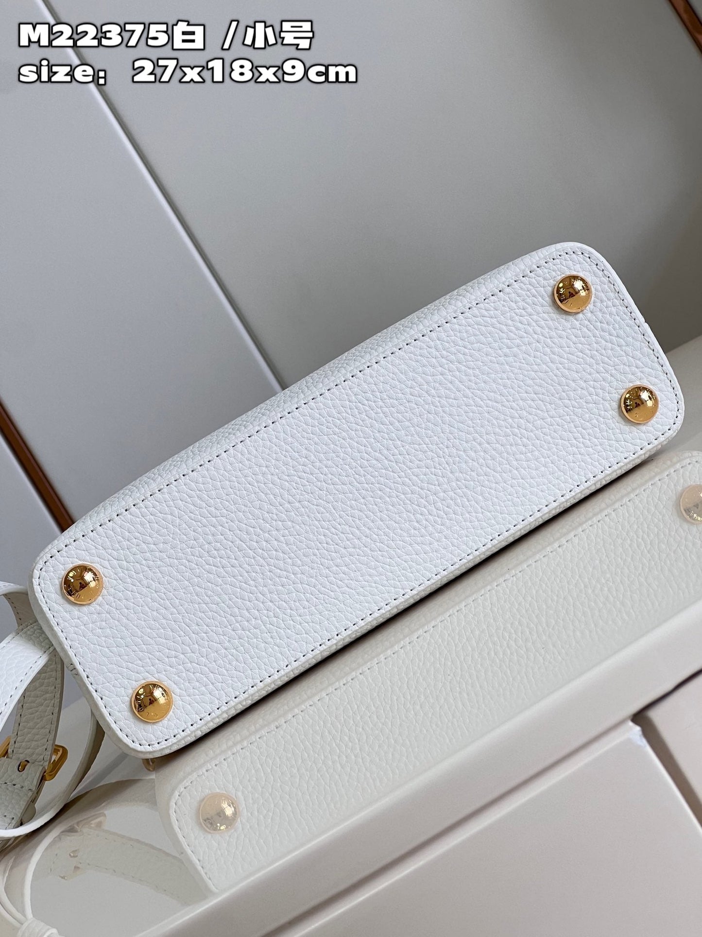 L Capucines MM White Flower Strap 04240318012