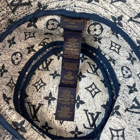 25 New Fashion Denim V Logo Bucket Hat 0425041803