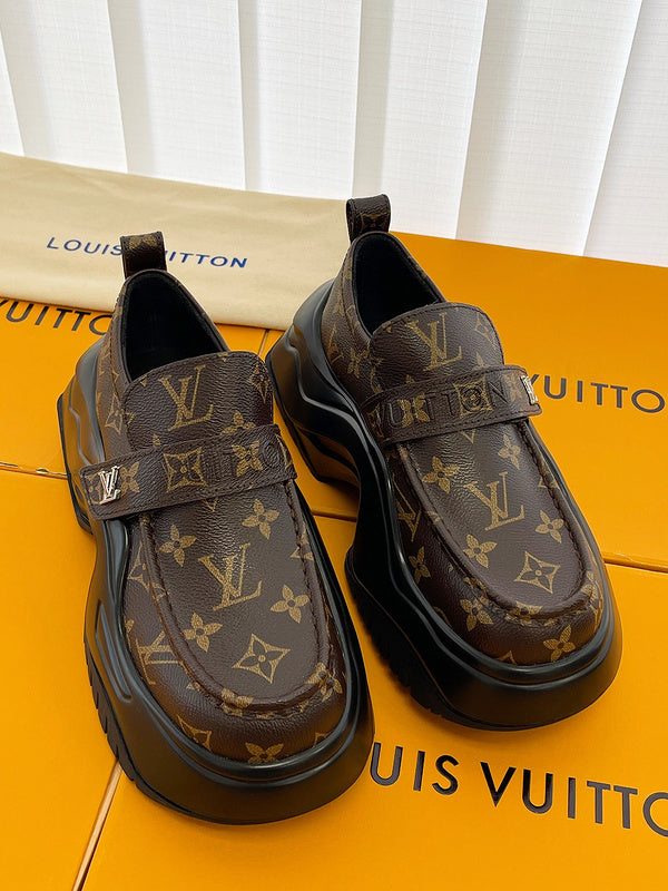 24 Latest Thick-soled Slip-On Fashion Women's Shoes 0424082805