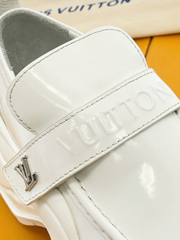 24 Latest Thick-soled Slip-On Fashion Women's Shoes 0424082805