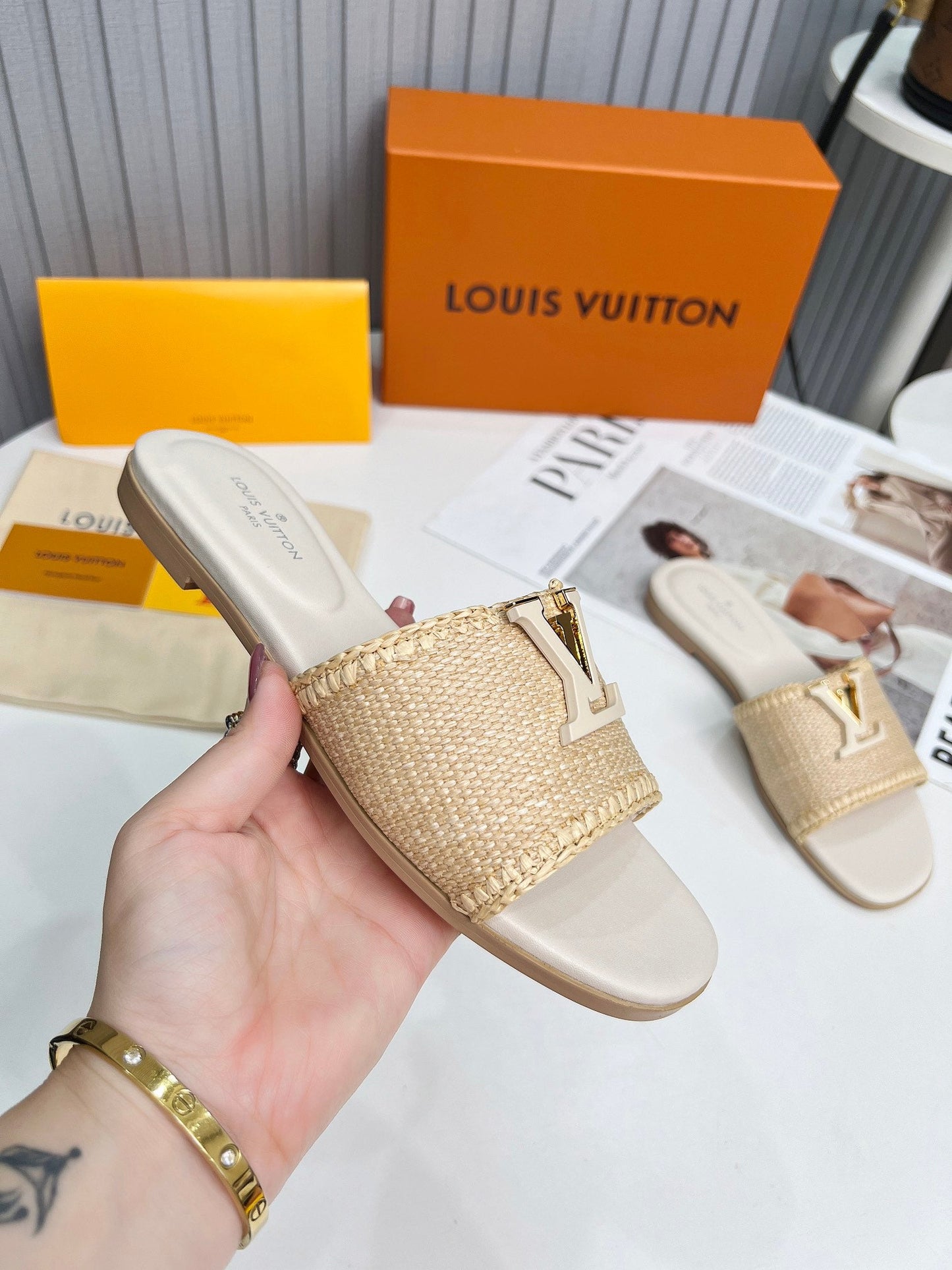 24 New Casual Fashion Braided Slippers(10 Colors) XC0424061211