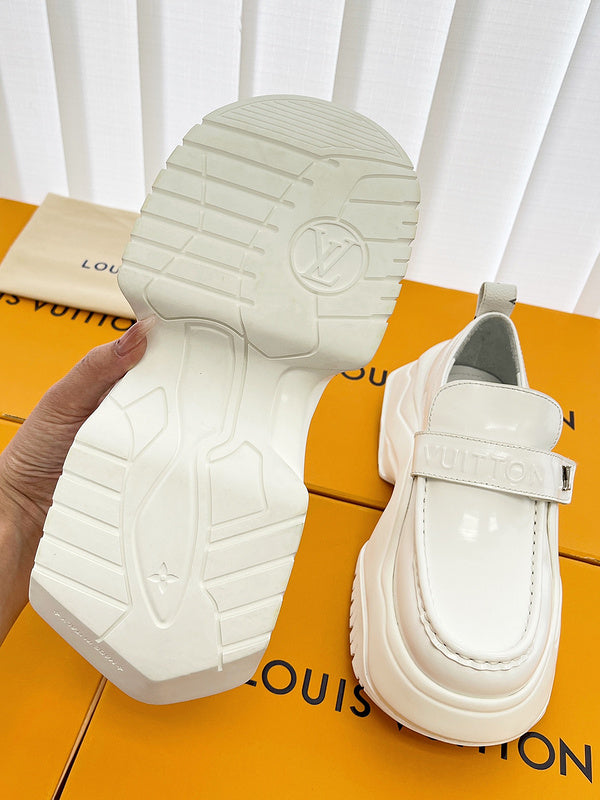 24 Latest Thick-soled Slip-On Fashion Women's Shoes 0424082805