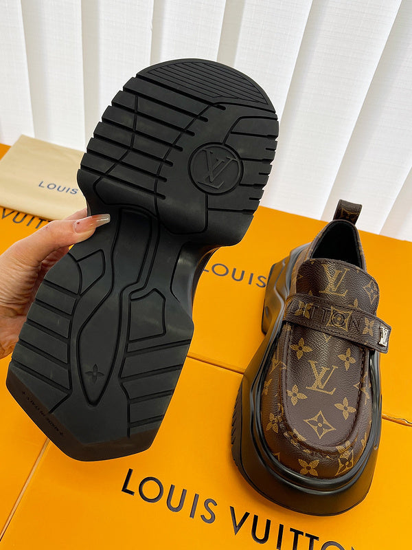 24 Latest Thick-soled Slip-On Fashion Women's Shoes 0424082805