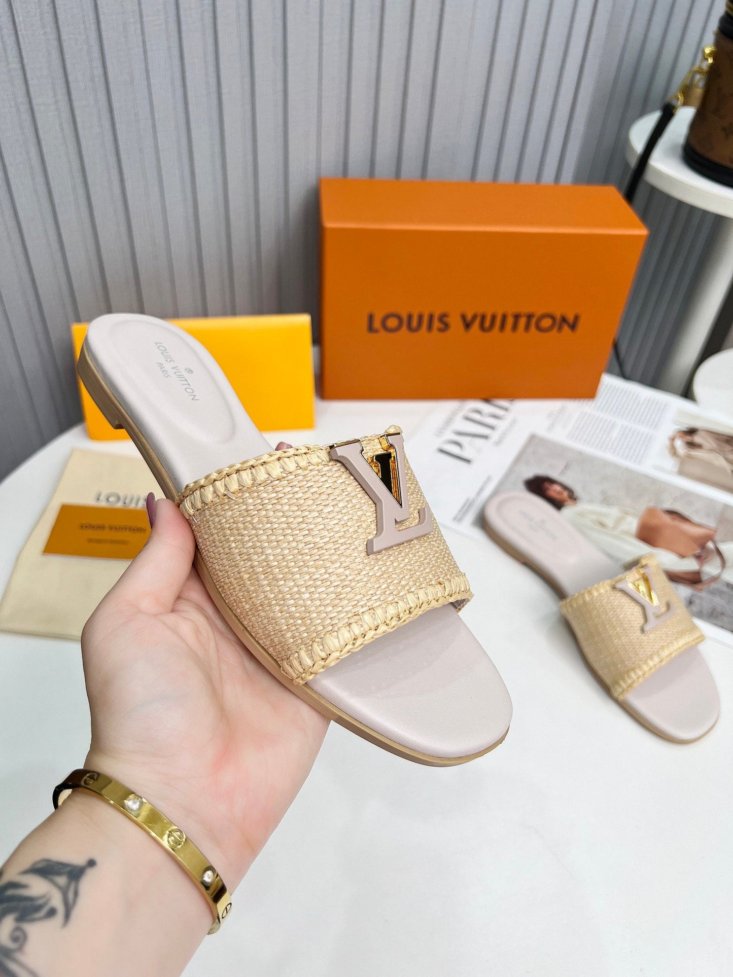 24 New Casual Fashion Braided Slippers(10 Colors) XC0424061211