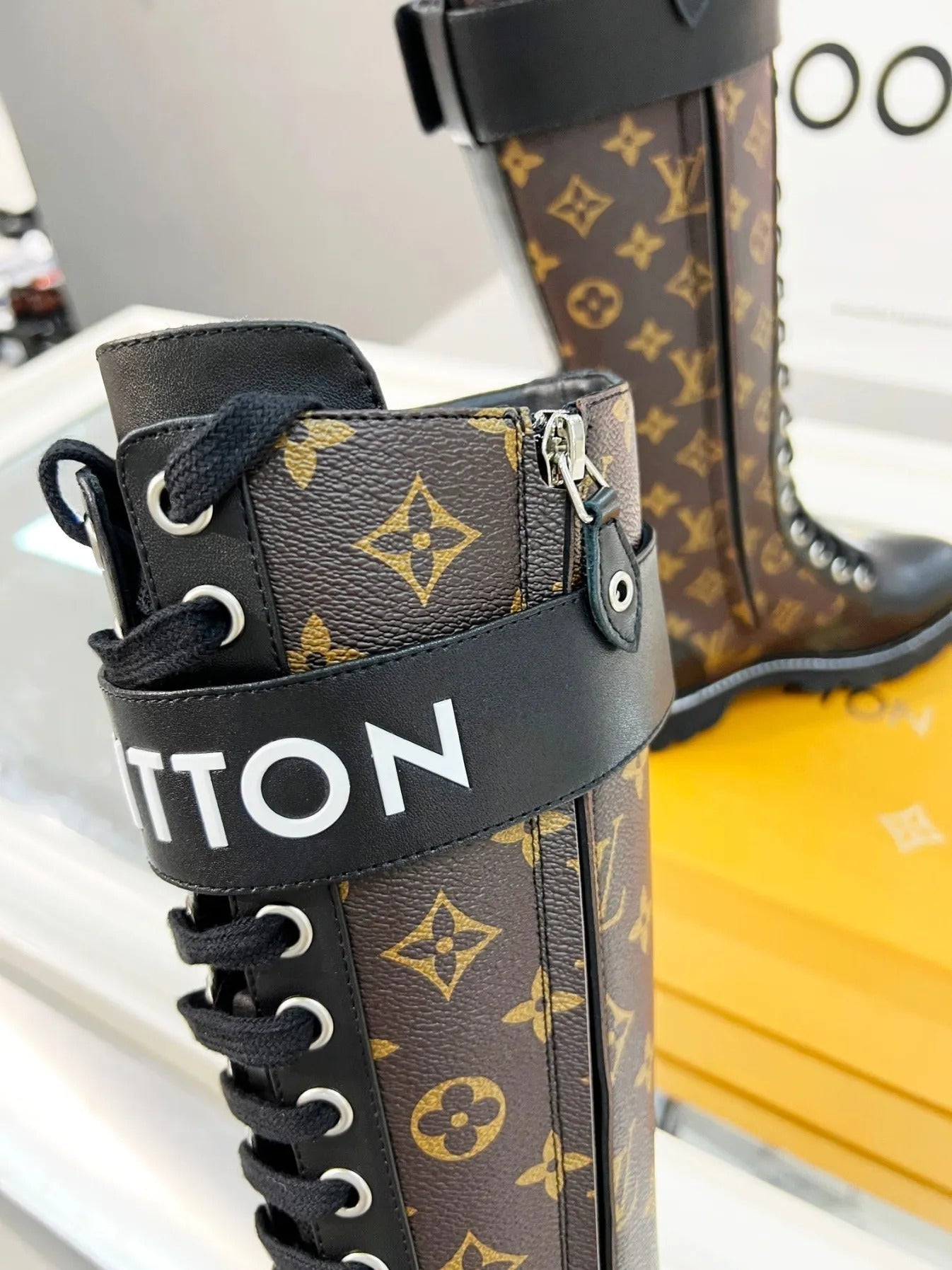 Martin boots women's new genuine leather long boots flat bottom side zipper letter strap niche simple fashion all-match single boots 0425032801