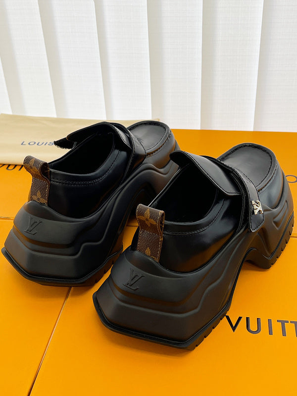 24 Latest Thick-soled Slip-On Fashion Women's Shoes 0424082805