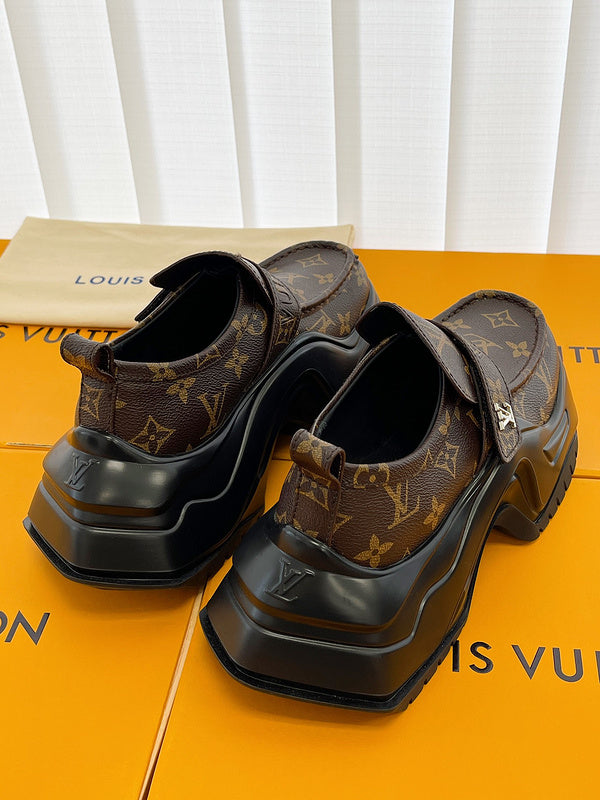 24 Latest Thick-soled Slip-On Fashion Women's Shoes 0424082805