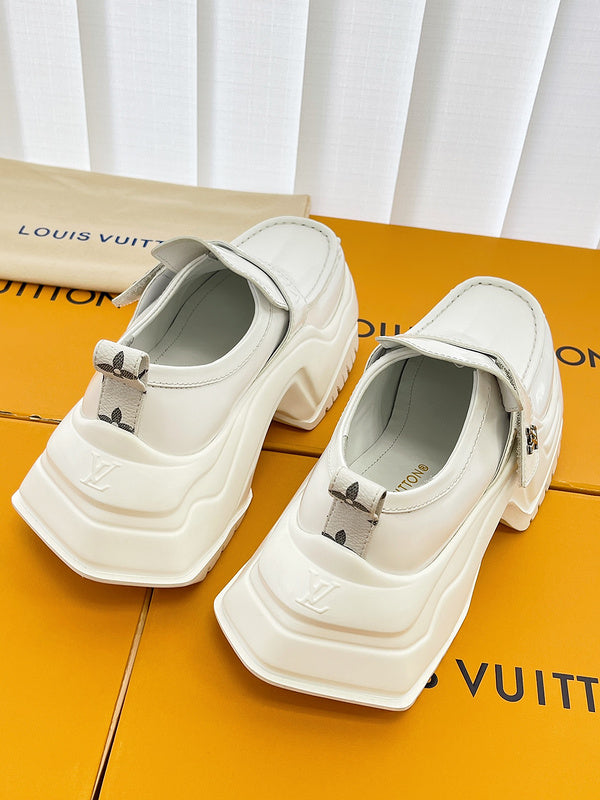 24 Latest Thick-soled Slip-On Fashion Women's Shoes 0424082805