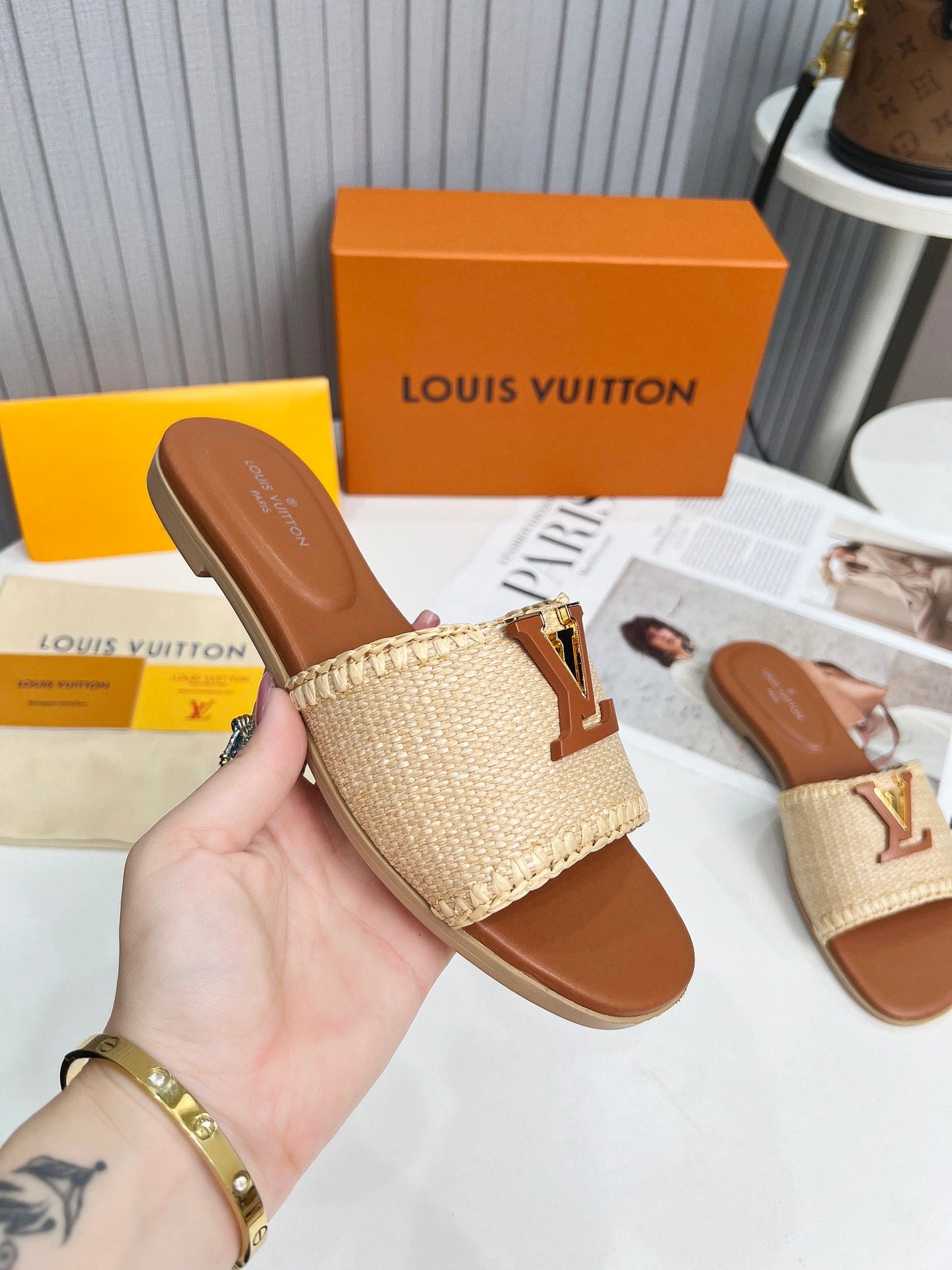 24 New Casual Fashion Braided Slippers(10 Colors) XC0424061211