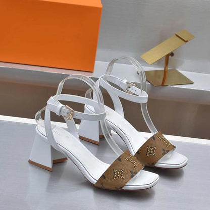 NEW V logo fashion sandals 4 Colors V02