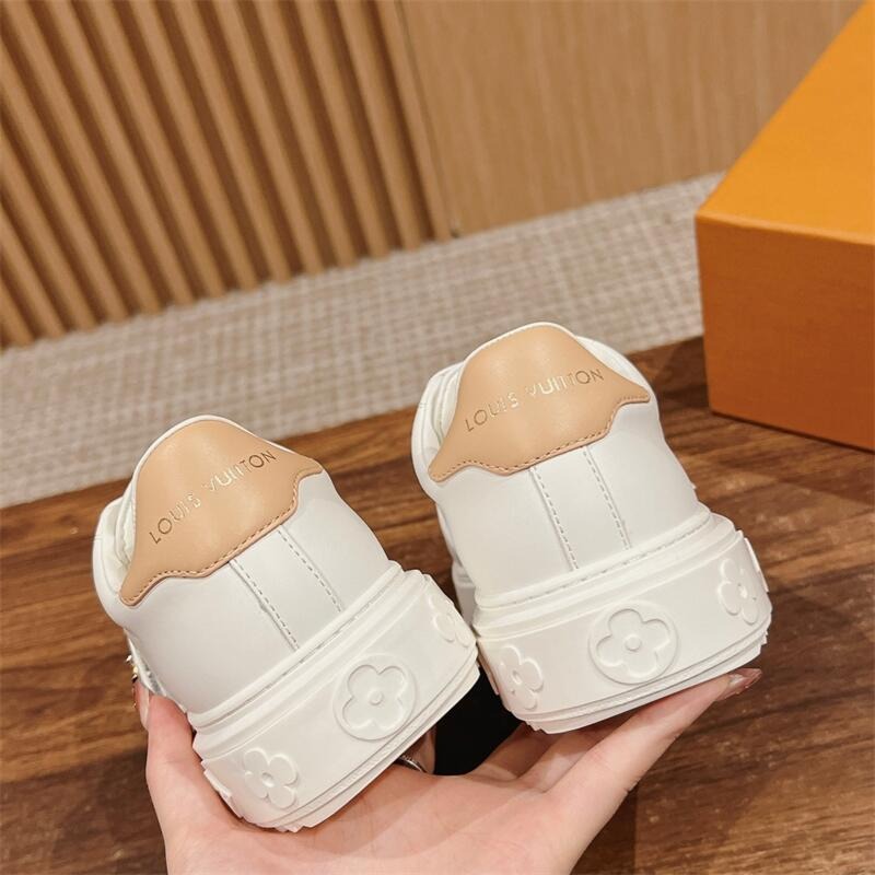 Luxury VL Time Out Lace-up Monogram Sneaker 0424090907