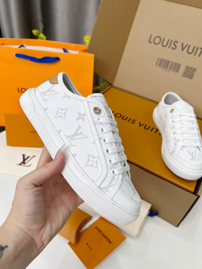 2025 Spring and Summer Multicolor V Print Ladies Casual Shoes XC042504016
